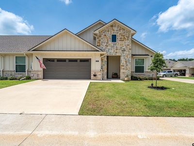 6074 Hamilton Meadows Way