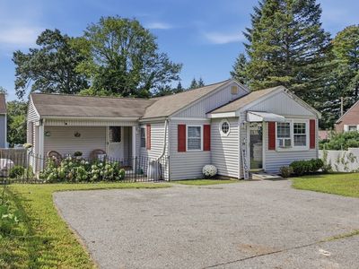 68 Hilltop Rd