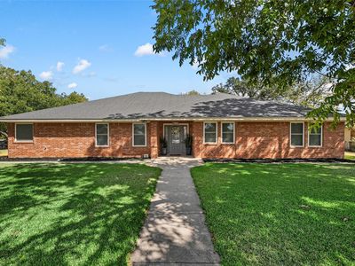 1004 N Main St