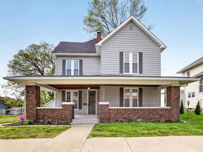 1005 E Walnut St
