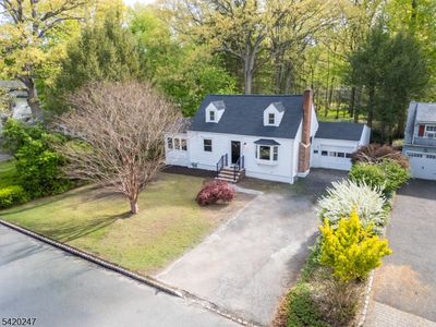 22 Harriet Dr