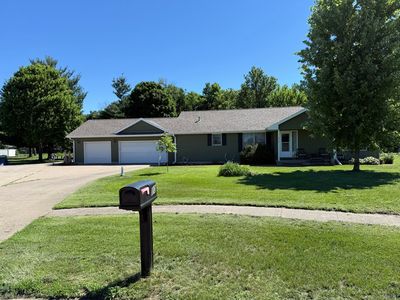 Property at 310 Summerset Ln, Fruitland, IA