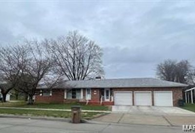 Property at 1218 Good Hope St, Cape Girardeau, MO