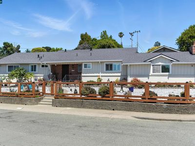 1201 Valle Vista Ave