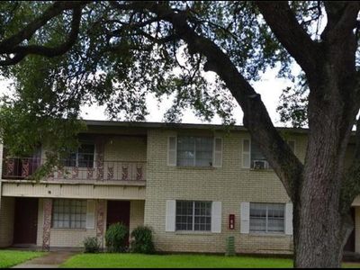 1867 Florida Dr