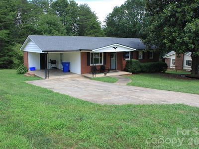 165 Springdale Dr