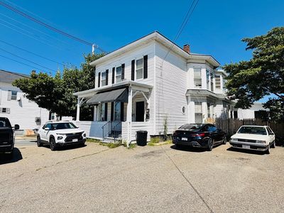 719 Main St