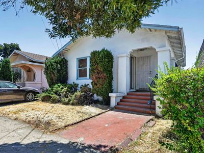 Property at 7015 Holly St, Oakland, CA
