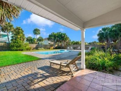 906 Largo Dr