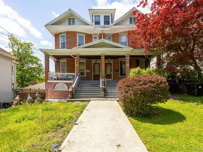 111 S Hamilton Street
