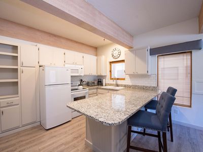 351 S 2nd Ave #602