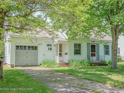 26 Houseman Avenue