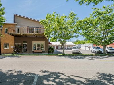 3251 Main St