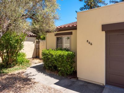 806 Shady Oak Drive