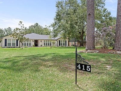 415 W Pineshadows Dr