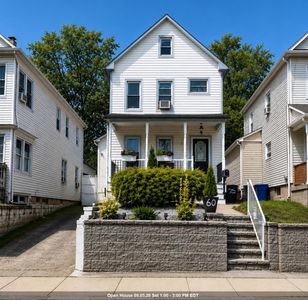 60 Willet St