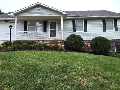 780 Rolling Hills Dr