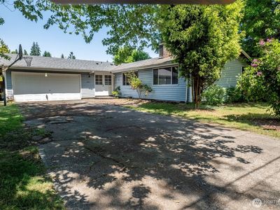 822 Dennis Street SW