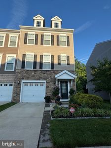 Property at 8910 Englewood Farms Dr, Manassas, VA