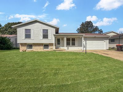 919 North Dr
