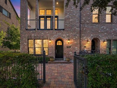 9516 London Bridge Sta