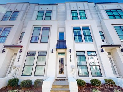 1025 Wesley Terrace Ave