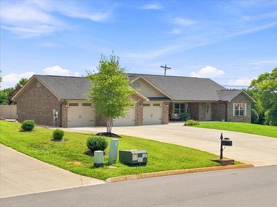 106 Crosslake Ln