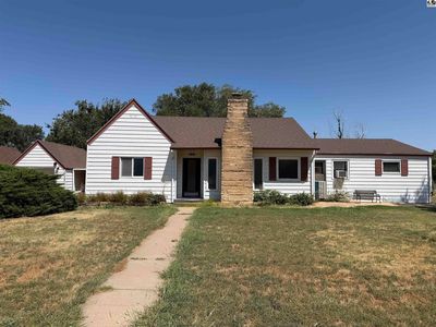 220 Wall Ave