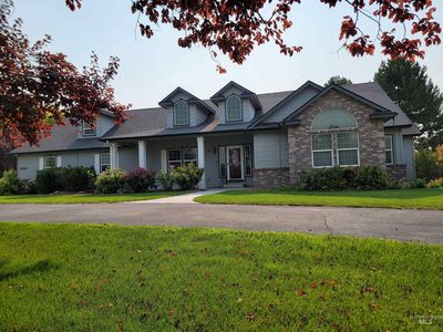 15592 Eclipse Dr