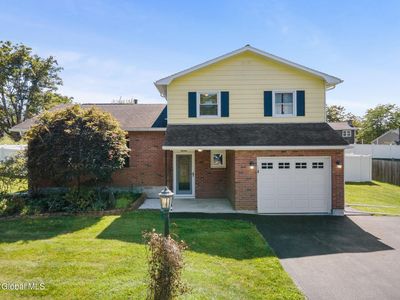 16 Sherbrook Drive