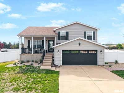 1821 Parkfield Dr
