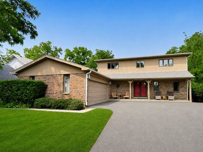 802 Wilmot Rd