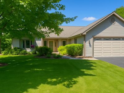 W168N10315 Wild Rose LANE