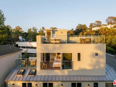 257 Entrada Dr