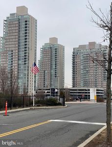 901 N Penn St UNIT F207