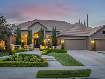 2016 E Sawgrass Ave