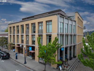 310 Oak St APT 305