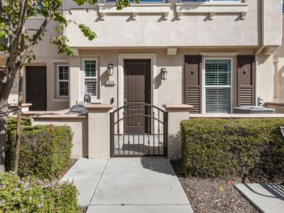 628 Mustang St