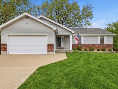 Property at 1475 Grandview Dr, Warrensburg, MO