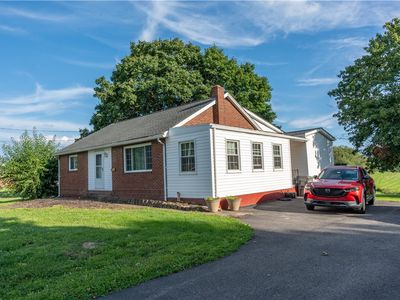 762 Hartzell School Rd
