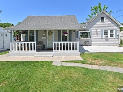 28 Makemoney Ave