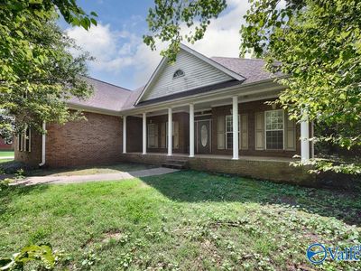 120 Skyhawk Dr