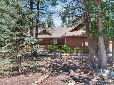 3798 Pinetree Ln