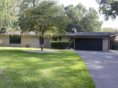 2631 Hillview Ln