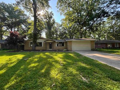 3232 Chancellor Dr