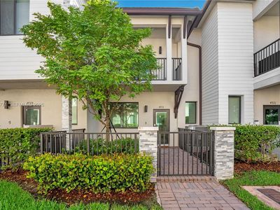 4733 NW 83rd Pkwy
