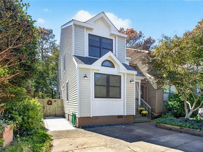 2169 Woodlawn Ave #A