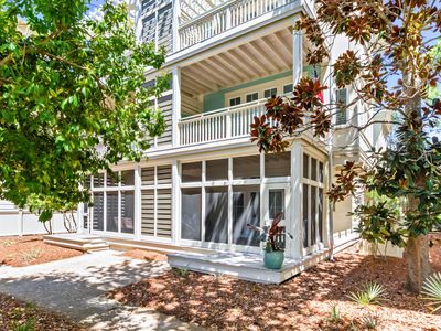1660 E County Highway 30a Unit 101