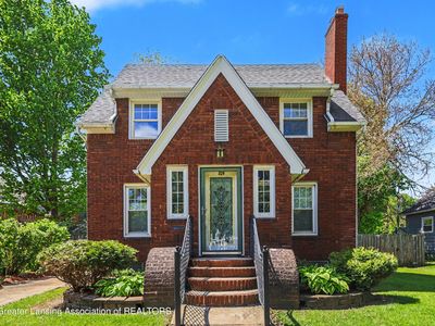 324 West St