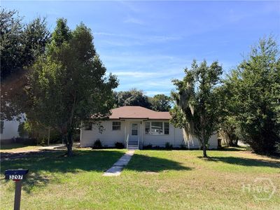 3207 Woodlawn Drive